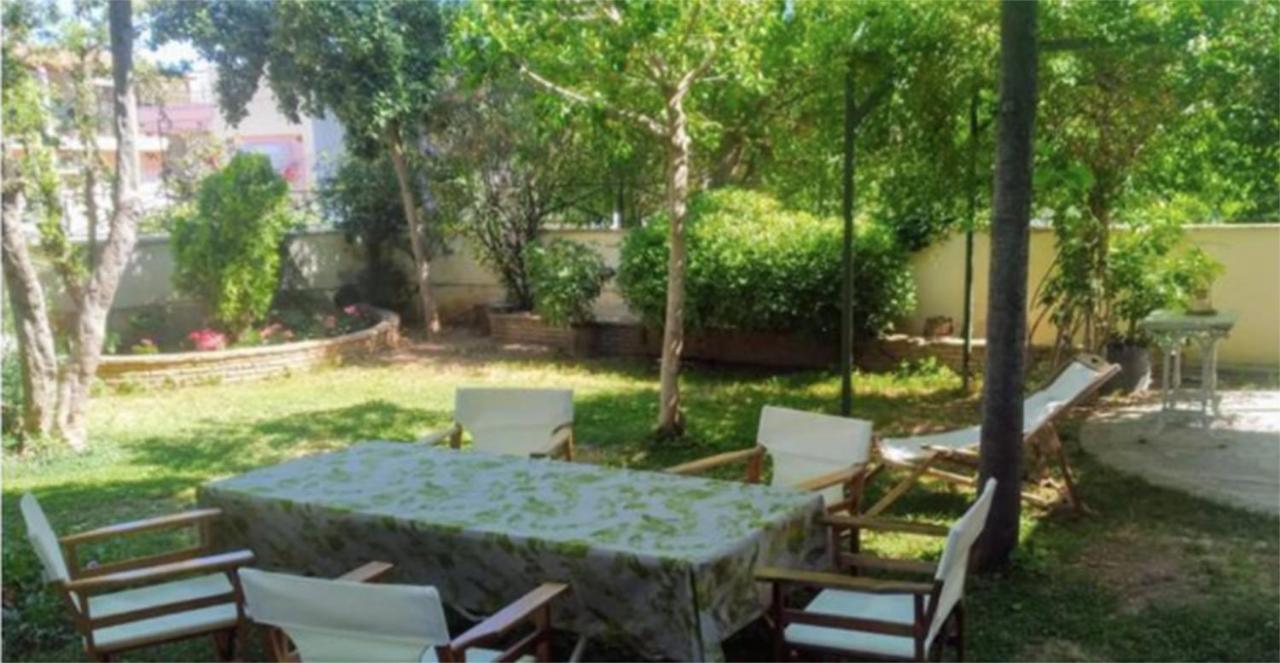 Ferienwohnung Independent Entrance Apt - 130M2 - Garden - Private Parking Athen Exterior foto