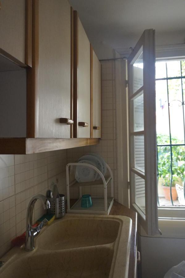 Ferienwohnung Independent Entrance Apt - 130M2 - Garden - Private Parking Athen Exterior foto
